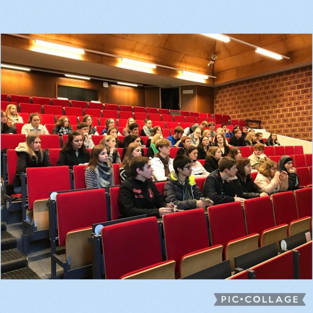 Ce mardi 4 octobre, nos rhétoriciens ont pu découvrir le monde des études supérieures lors d’une journée consacrée à l’orientation et la découverte d’un campus, en l’occurrence celui de Louvain-la-Neuve.